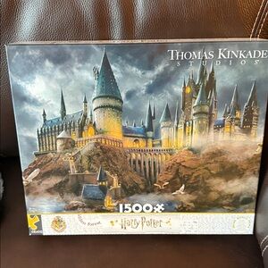Thomas Kinkade Harry Potter Puzzle. 1500 pieces.  Excellent condition w/ poster